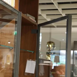 Presotto Regale|Regalwand Pari Und Dispari Korpus Nussbaum Canaletto Beidseitig Mit Glastüren Ohne Sofa