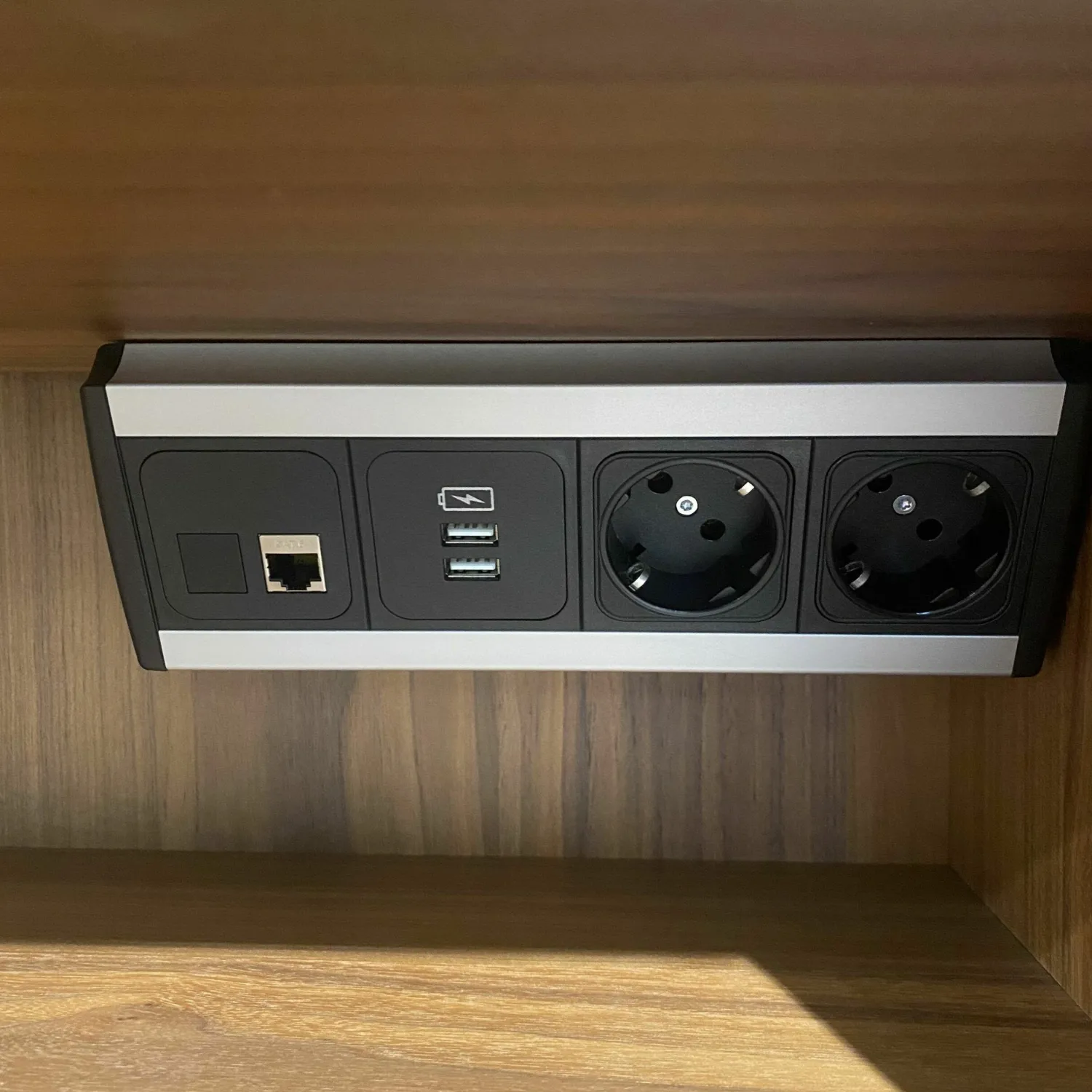 Kettnaker Wohnwände & Tv-Lowboards|Regalwand Vita WB17 Lichtgrau Nussbaum Massivoptik-Holz Matt