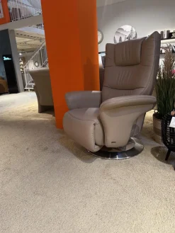 himolla Relaxsessel|Relaxsessel 8006 Leder 24 Sand Beige Tellerfuß Aluminium Inklusive Manueller Rückenlehnen und Fußteilverstellung