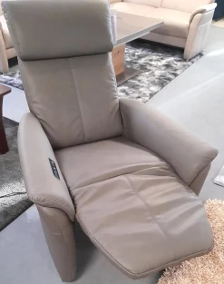 Arco Fernsehsessel|Relaxsessel 50025 Stoff Frisco Kiesel Grau Fuß Rollen