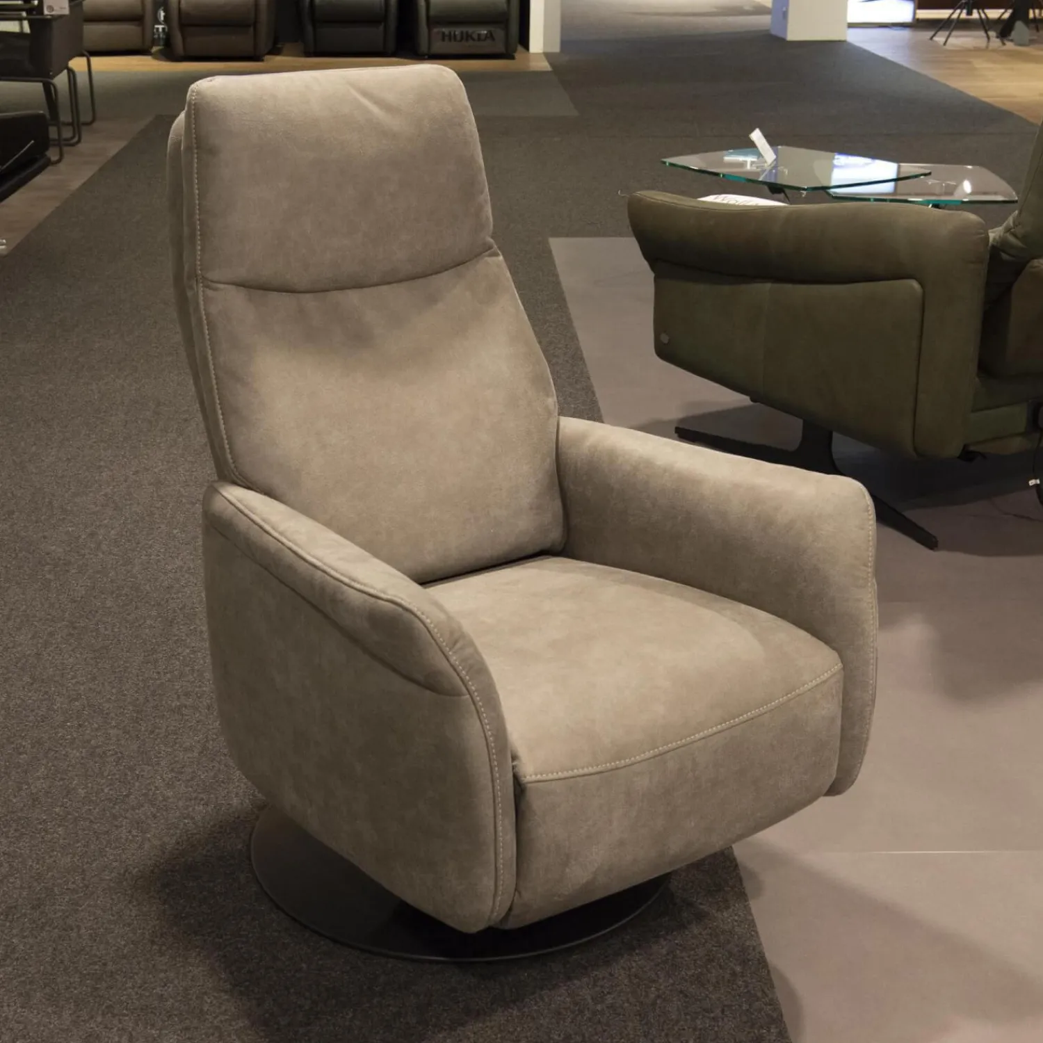 himolla Relaxsessel|Relaxsessel 9061 Stoff K-Nevada Farbe Asche Drehgestell Anthrazit Kopf- Und Fußteil Verstellbar