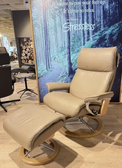 Stressless Relaxsessel|Relaxsessel Aura L Leder Cori Mole Beige Gestell Signature Metall Chrom Holz Eiche Mit BalanceAdapt Inklusive Hocker