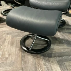 Stressless Relaxsessel|Relaxsessel Aura Leder Paloma Shadow Blue Blau Signature Gestell mit Hocker