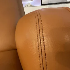 Jori Relaxsessel|Relaxsessel Cosy Ghost Leder Lipano Cognac Gestell 4-Sternfuß Gewellt In Chrom Hochglanz Kopfkissen Form Träne Abgerundet