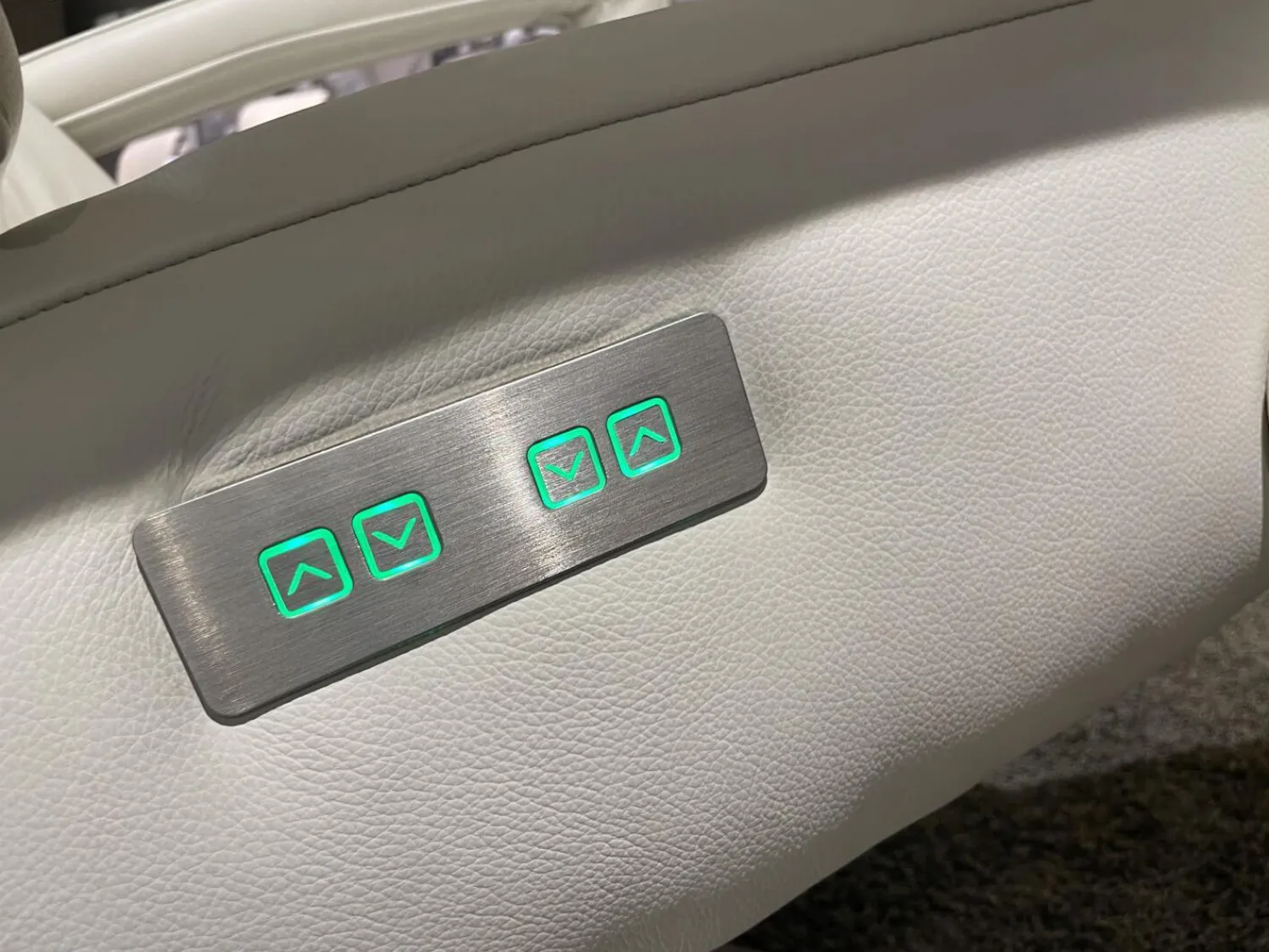 Hukla Relaxsessel|Relaxsessel Husum Nr 1 Medium Leder Credo Weiß Sternfuß Schwarz Motorisch Verstellbar