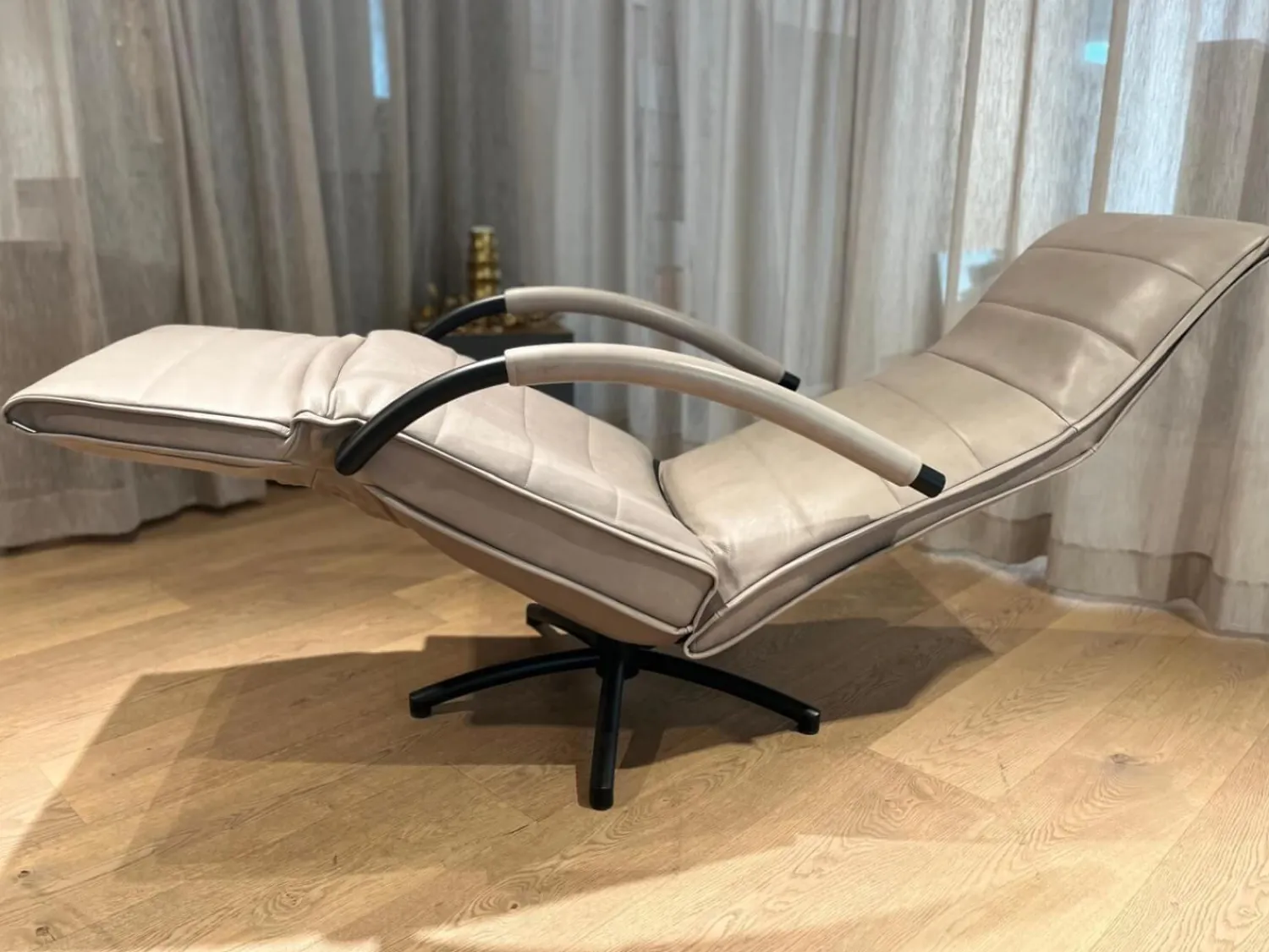 Jori Relaxsessel|Relaxsessel Mensana Leder Lolita Alberto Braun Grau mit Verstellfunktion