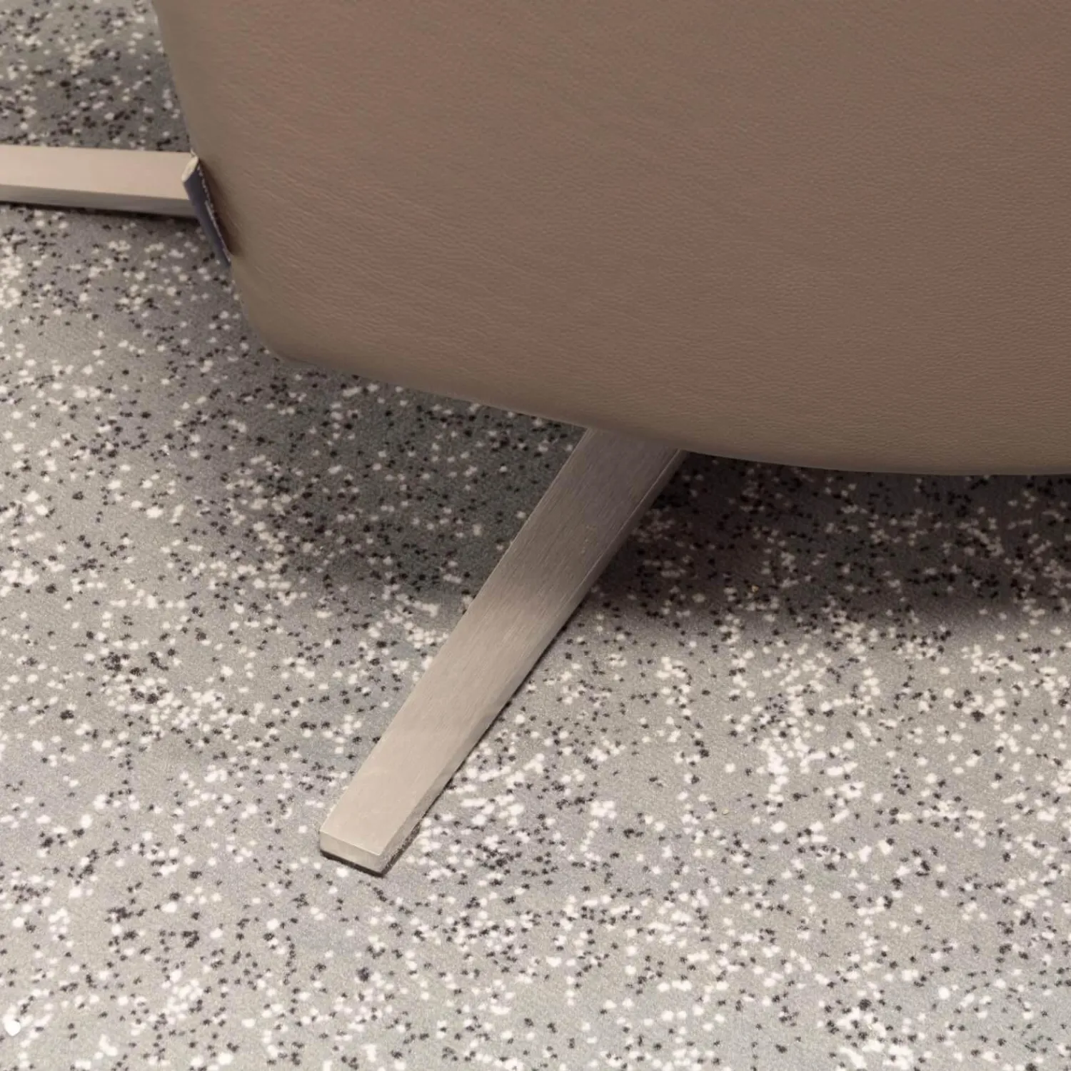 Puhlmann Relaxsessel|Relaxsessel Montreal Bezug Leder Dea 1281 Anthrazit Sternfuß Aluminium Matt Inklusive Akku