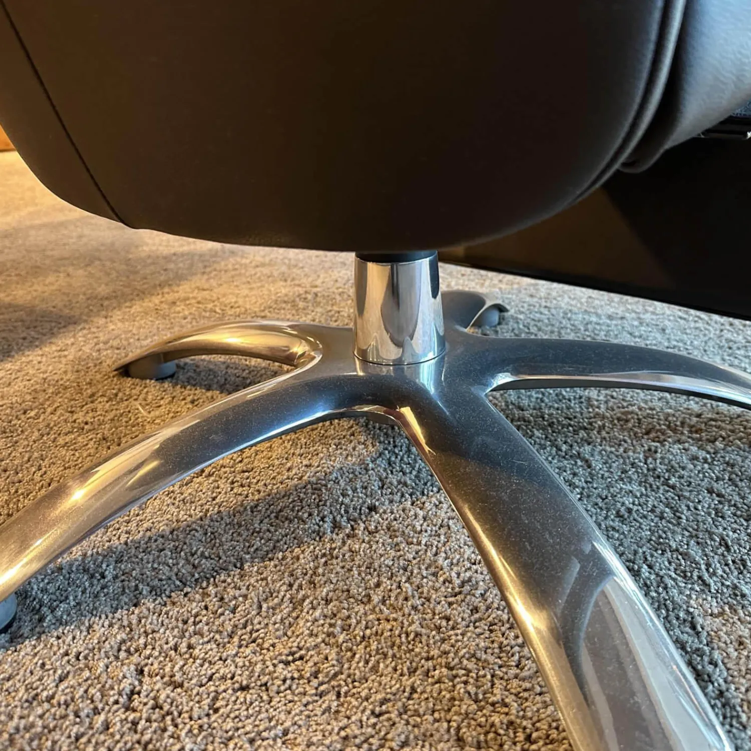 Jori Relaxsessel|Relaxsessel Multi-Move Mini Yoga Leder Konia Bronzo Armlehne Mit Leder Bezogen gestell 5-Sternfuß Ellips Alu Chrom