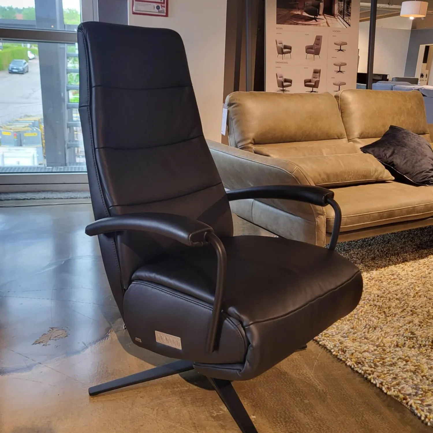 Comfort Republic Relaxsessel|Relaxsessel Rafael Leder Nero PG L30 Medium Schwarz Kreuzfuß Schwarz Relaxfunktion Motorisch