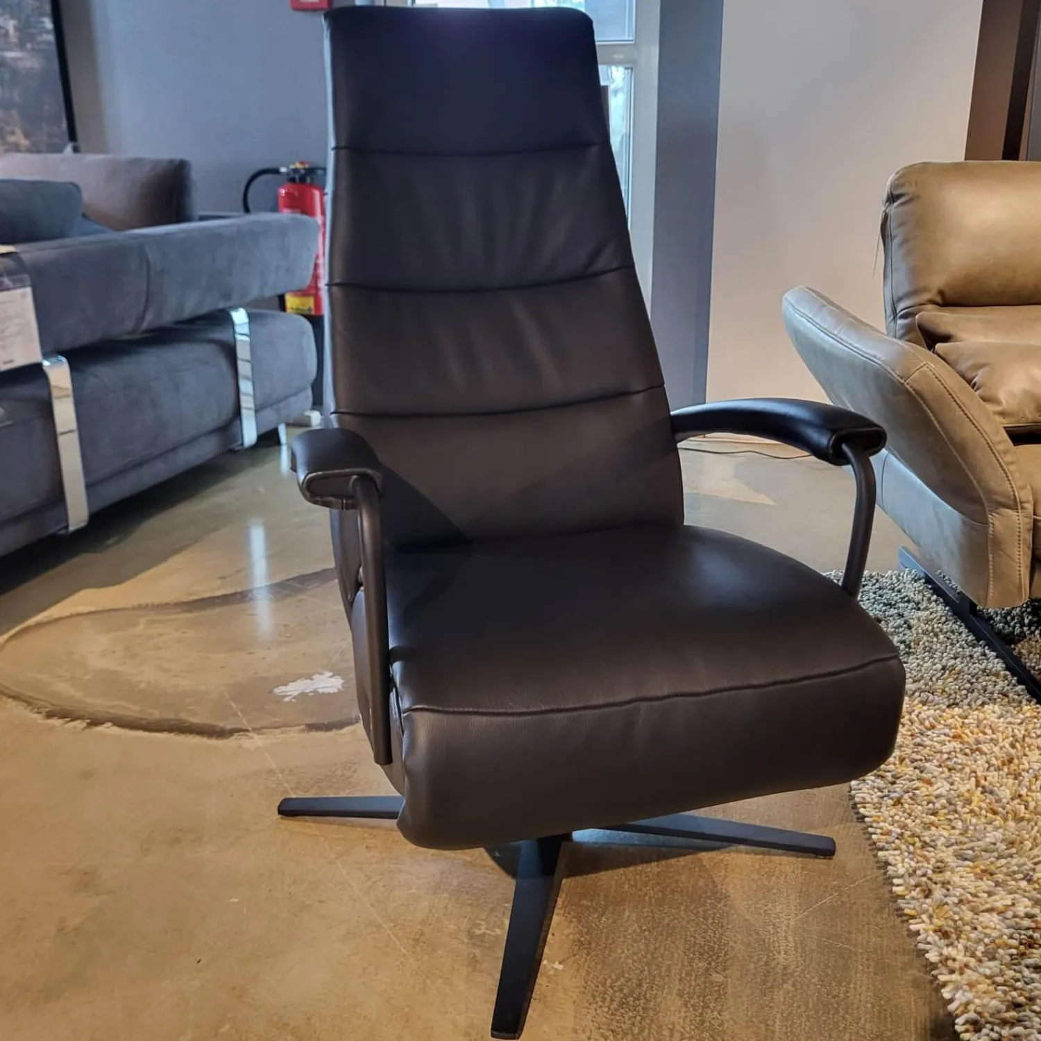 Comfort Republic Relaxsessel|Relaxsessel Rafael Leder Nero PG L30 Medium Schwarz Kreuzfuß Schwarz Relaxfunktion Motorisch