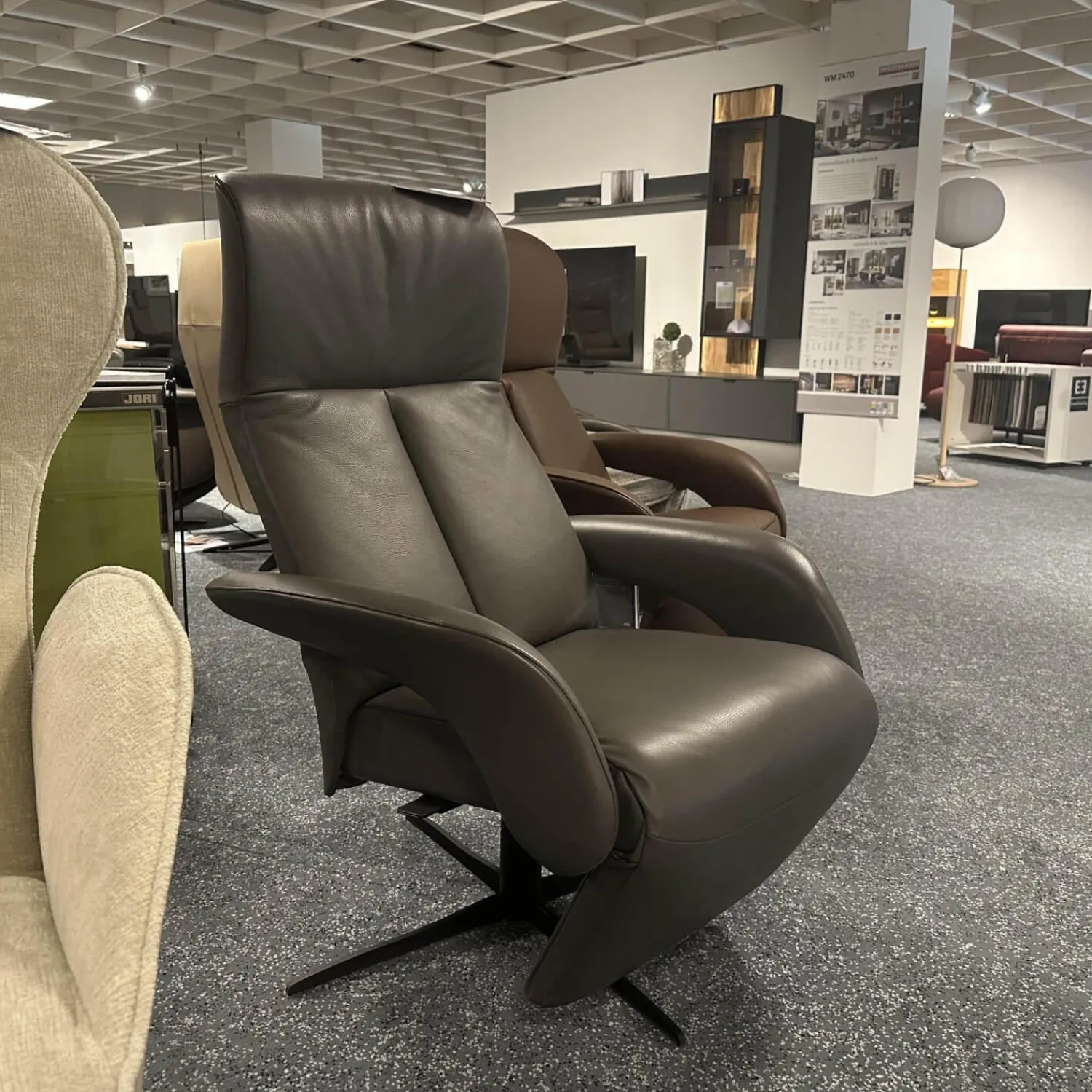 Jori Relaxsessel|Relaxsessel Symphony JR 3860 Multi Move Medi Leder Celia Smoke Grau Braun 4 Stern Fuß Gewellt Schwarz Lackiert