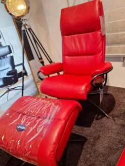 Stressless Relaxsessel|Relaxsessel Tokyo High Back Leder Cori Brick Red Rot Gestell Star Black Matt Inklusive Hocker