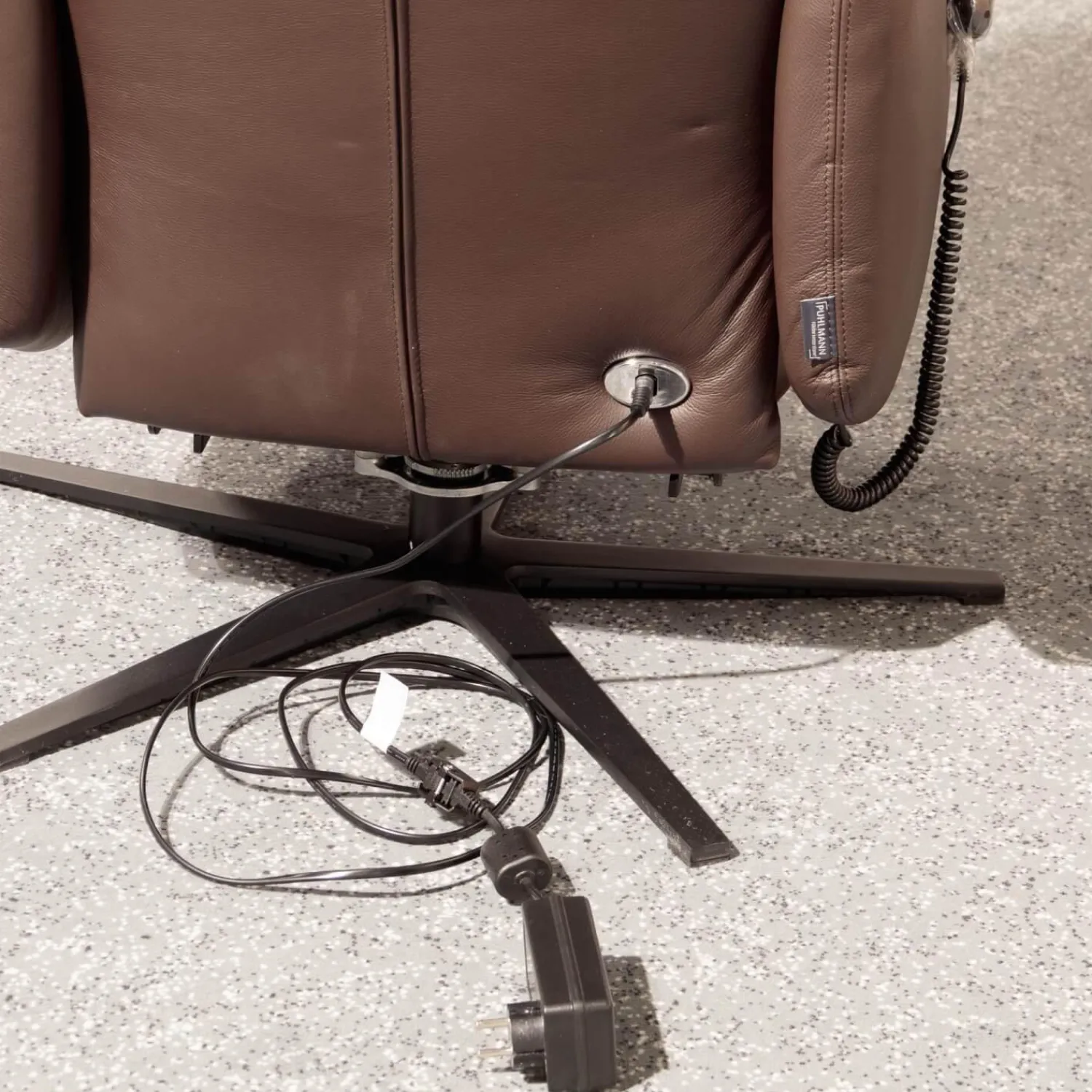 Puhlmann Relaxsessel|Relaxsessel Vegas Bezug Leder Dea 4040 Darkbrown Braun Sternfuss Schwarz Matt Mit 3 Motorischer Verstellung