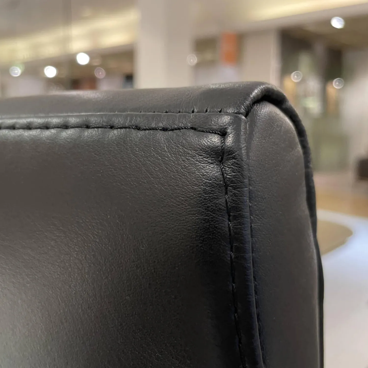 WK Wohnen Relaxsessel|Relaxsessel WK 682 Flori Leder 40 Royal 100 Gestell Schwarz Pulverbeschichtet