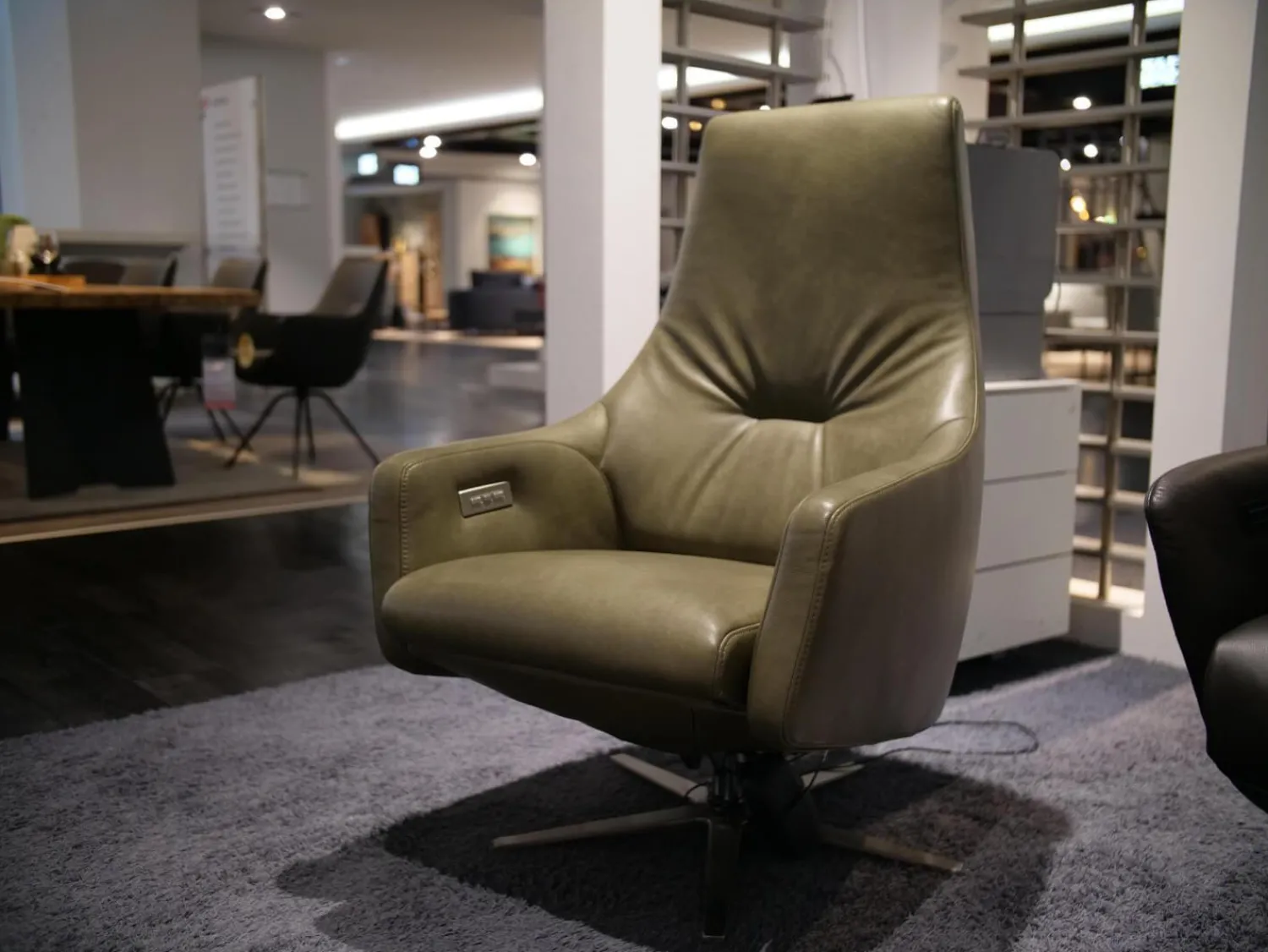 WK Wohnen Relaxsessel|Relaxsessel WK 683 Hailey Medium Bezug Leder Polo 1102 Grün Sternfuß Edelstahl