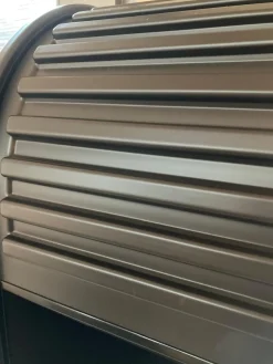 Pastoe Regale & Container|Rolladenschrank Adamer Außen Lack Black Schwarz Innen Lack Black Schwarz Struktur Ohne Grauen Schrank