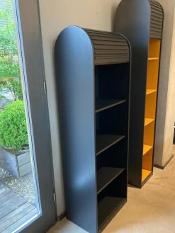 Pastoe Regale & Container|Rolladenschrank Adamer Außen Lack Black Schwarz Innen Lack Black Schwarz Struktur Ohne Grauen Schrank