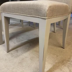 Selva Essgruppen|Romantica Esstisch Eiche Trüffel Gekalkt Mit Vier Stühlen Stoff Darwin Sand