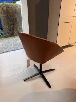 Draenert Einzelstühle|Schalenstuhl Dan Leder 662 Braun Kreuzgestell Schwarz Mit Kissen Drehbar