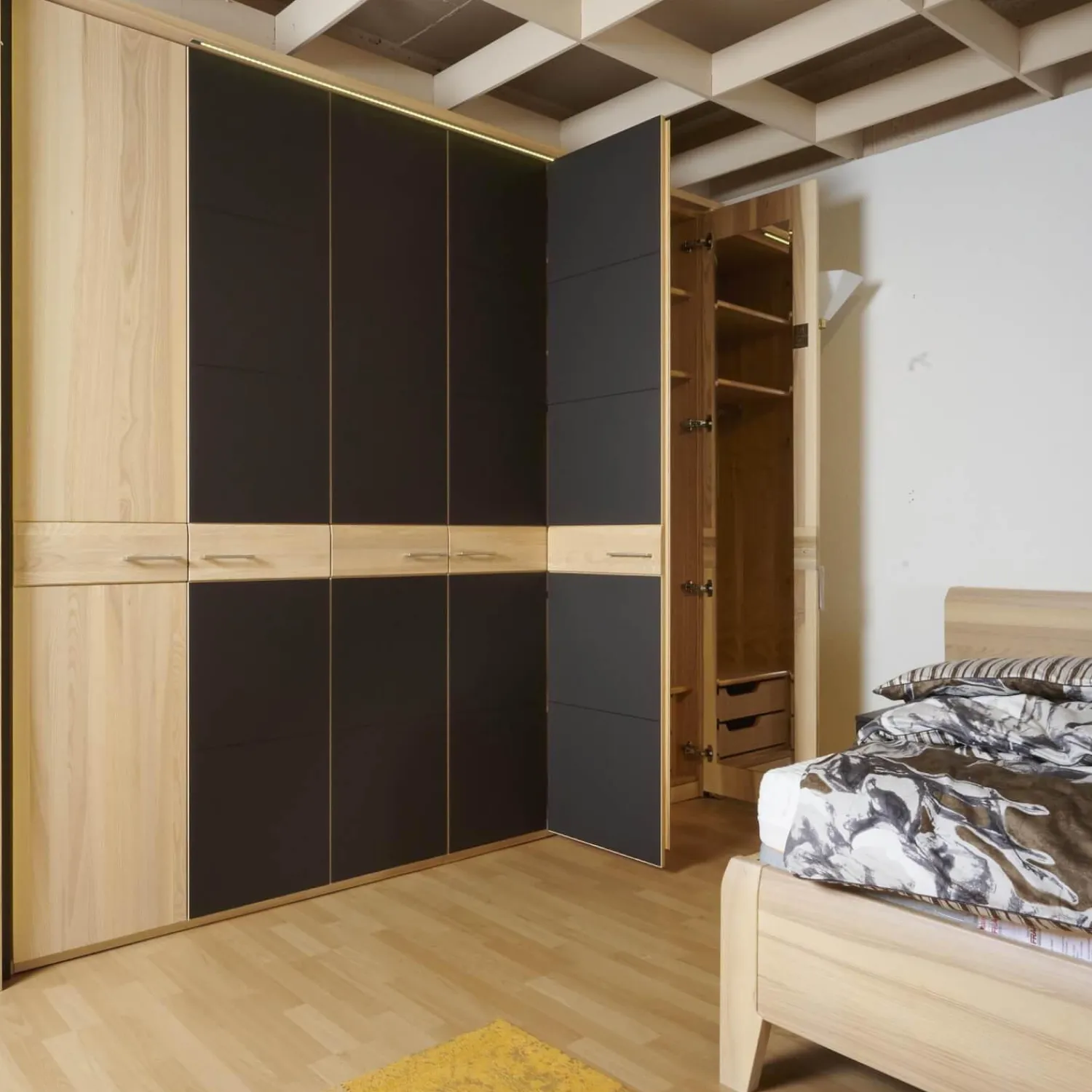 Musterring Ganze Schlafzimmer|Schlafzimmer Merida Strukturesche Funiert Akzente Moccabraun Seidenmatt Inklusive Beleuchtung