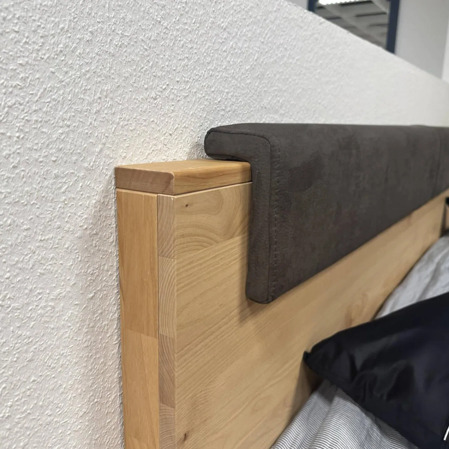 Wöstmann Ganze Schlafzimmer|Schlafzimmer WSM 4400 Kanadische Erle Massiv Natur Akzent Fronten Mattglas Cubanit Schwarz