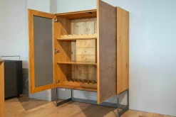 Scholtissek Vitrinen & Highboards|Schrank Alleskönner Korpus Asteiche Naturgeölt Keramikfront Lava Corten
