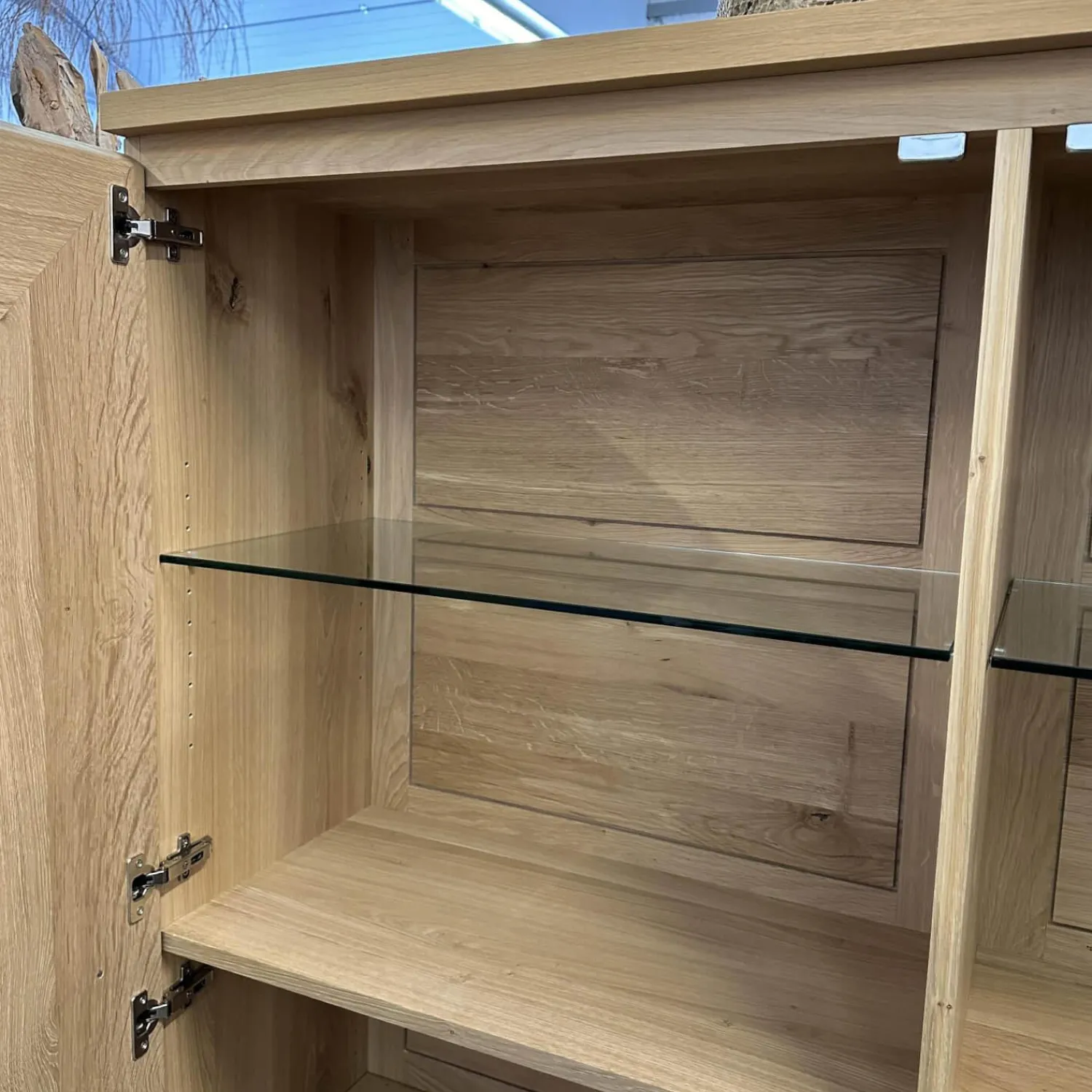 Scholtissek Regale|Schrank Artus Korpus Knorrige Eiche Puro Geölt Glas 9005 Schwarz Matt