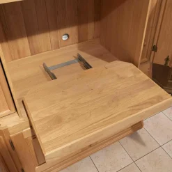 Möbelwerkstätten Buschsieweke Vitrinen & Highboards|Schrank Eiche 1A Seidenglanz Lackiert