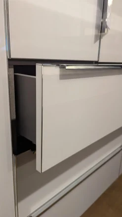 Nolte Kleiderschränke|Schrank Horizont 110 Front Glas G71 Seidengrau Grau Weiß Korpus Polarweiß Weiß Innen Leinenoptik Twist