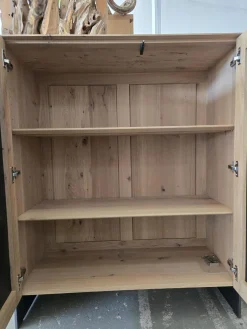 Scholtissek Vitrinen & Highboards|Schrank Nubus Korpus Knorrige Eiche Puro Geölt Front Holzrahmen Mit Zinkblech Schwarz Stahlwangen