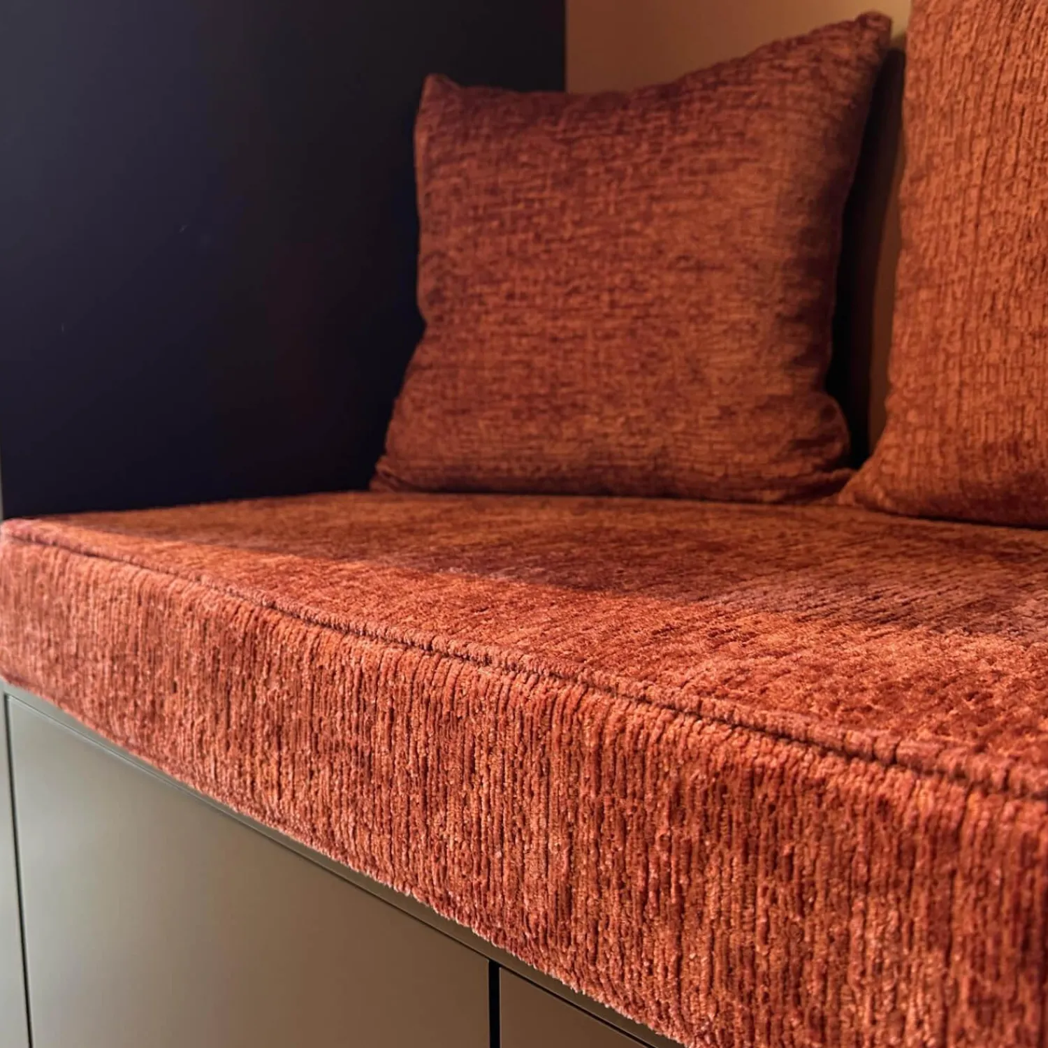 Interlübke Kleiderschränke|Schrankwand Collect Plus Korpus Lack M41 Rot Burgund Paneel Lack M42 Malve Rot Ohne Polster