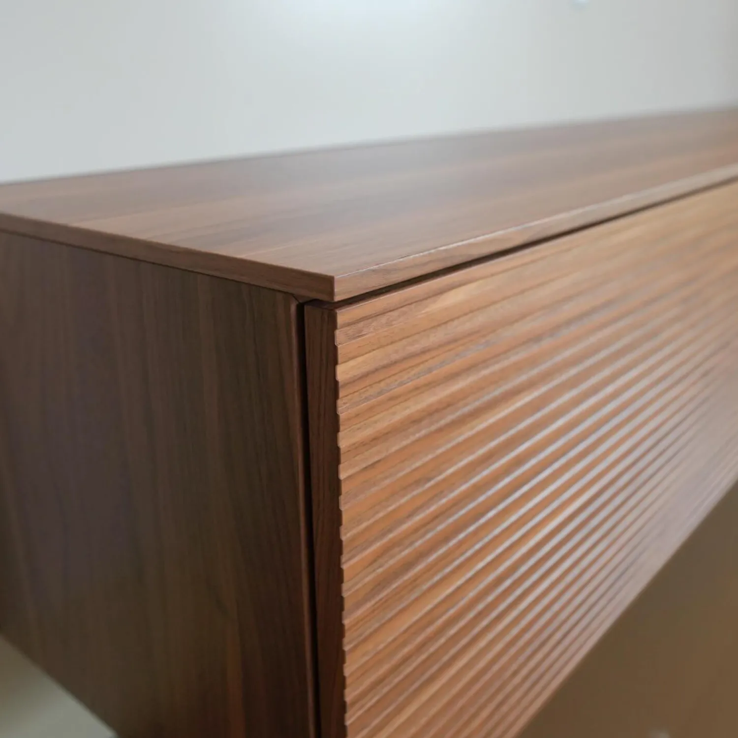 Sudbrock Wohnwände & Tv-Lowboards|Schrankwand Cubo Holz Lack Nußbaum Natur 469 Glattlack Kaschmir