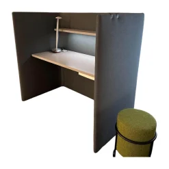 COR Schreibtische & Sekretäre|Schreibtisch Floater LAB 84920 Platte Esche Grau Stoff 10078 Jaspis Grau Grün Inklusive Kabeldurchlässe Und Beleuchtung Ohne Hocker