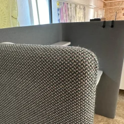 COR Schreibtische & Sekretäre|Schreibtisch Floater LAB 84920 Platte Esche Grau Stoff 10078 Jaspis Grau Grün Inklusive Kabeldurchlässe Und Beleuchtung Ohne Hocker