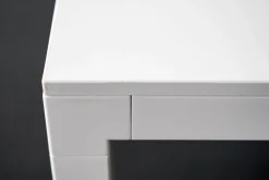 Desalto Schreibtische & Sekretäre|Schreibtisch Helsinki Office 35 Platte Fenix Weiss D40 Cat. P1 mit Kabelkanal
