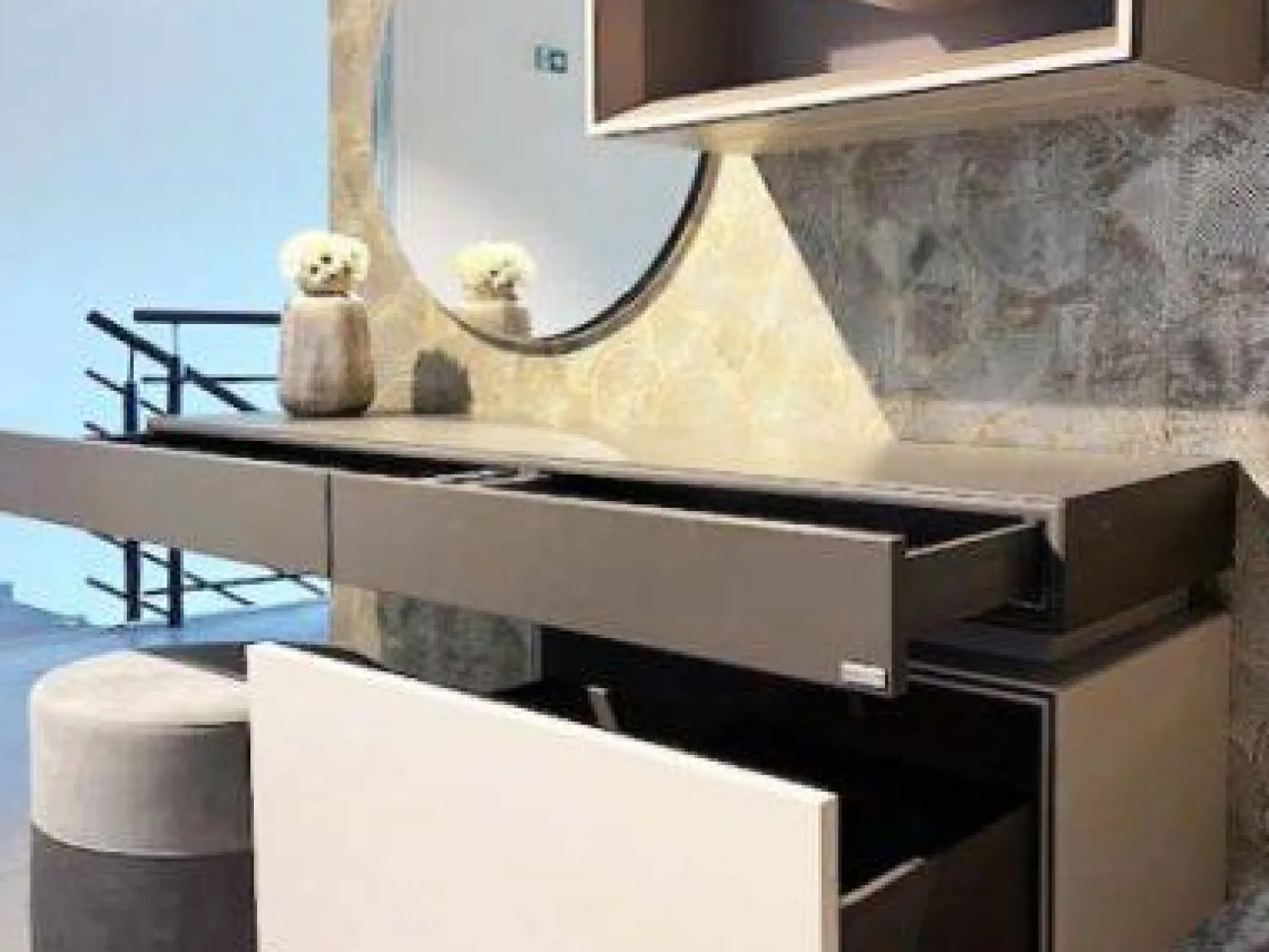 Hülsta Schreibtische & Sekretäre|Schreibtisch Tetrim Lack Seidengrau Grau Inklusive Spiegel Und Beleuchtung