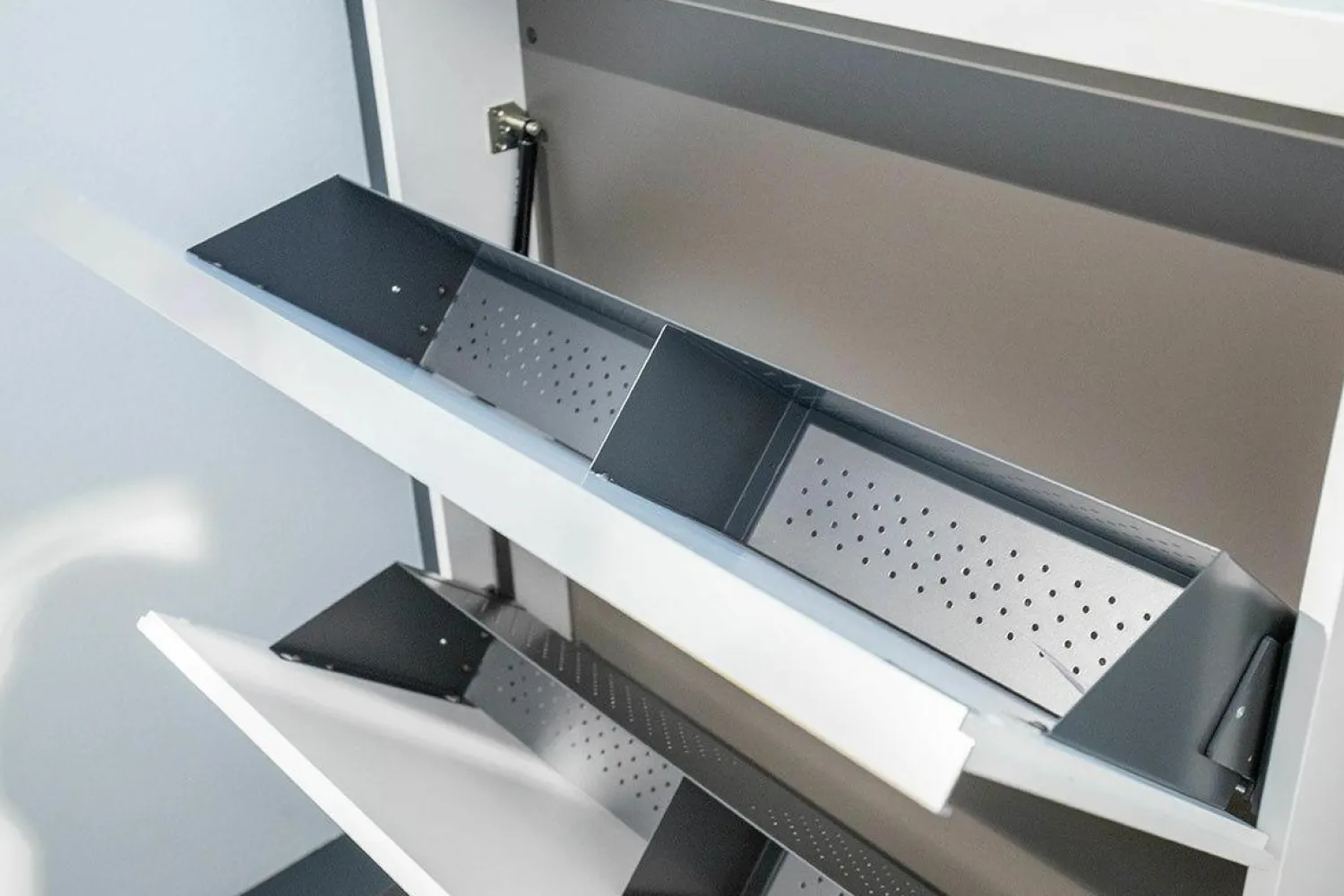 Schönbuch Schuhschränke|Schuhschrank Basic MDF Matt Lackiert Snow White Weiß Griff Aluminium