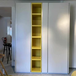 Schönbuch Schuhschränke|Schuhschrank Stripes Weiß Grau Zitronengelb