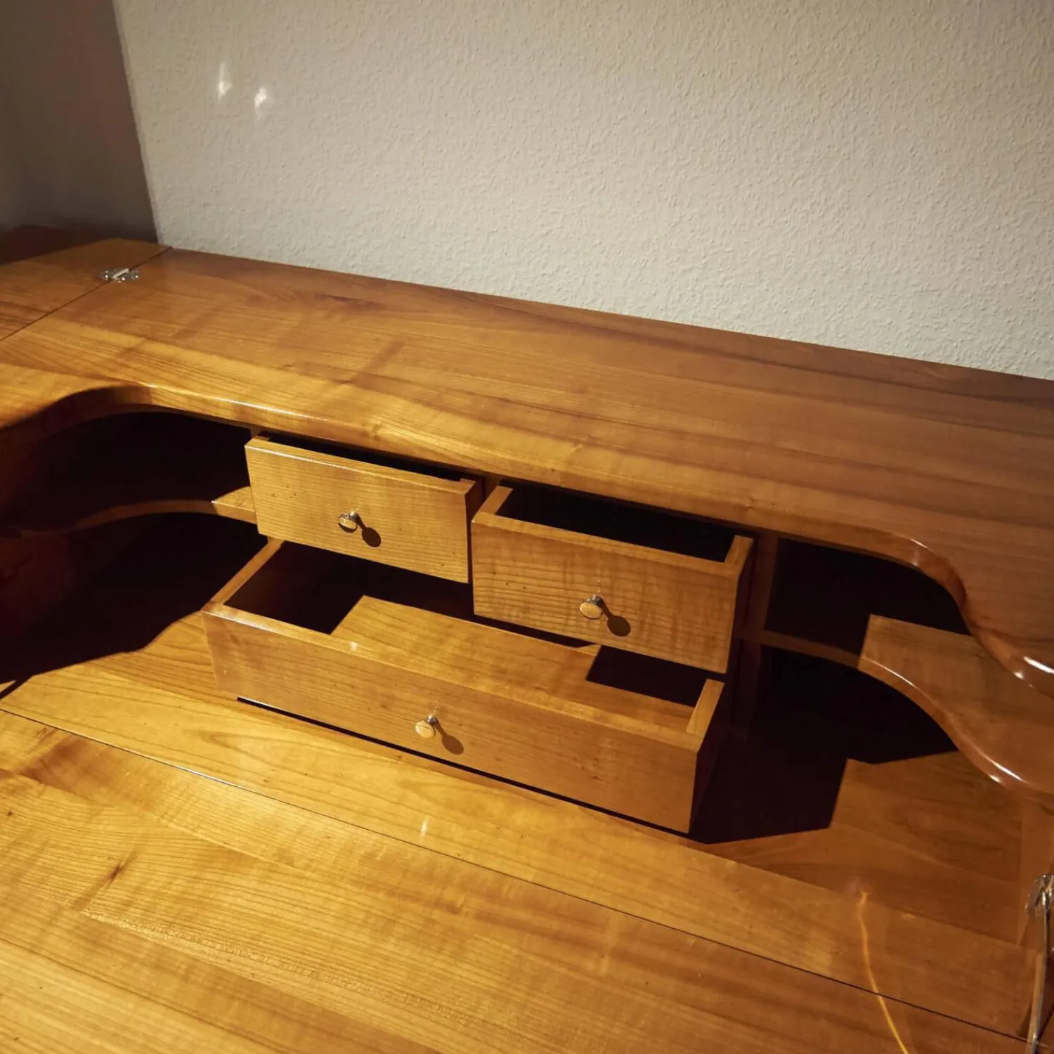 Form Exclusiv Schreibtische & Sekretäre|Sekretär Kirschbaum Griffe Metall Glänzend