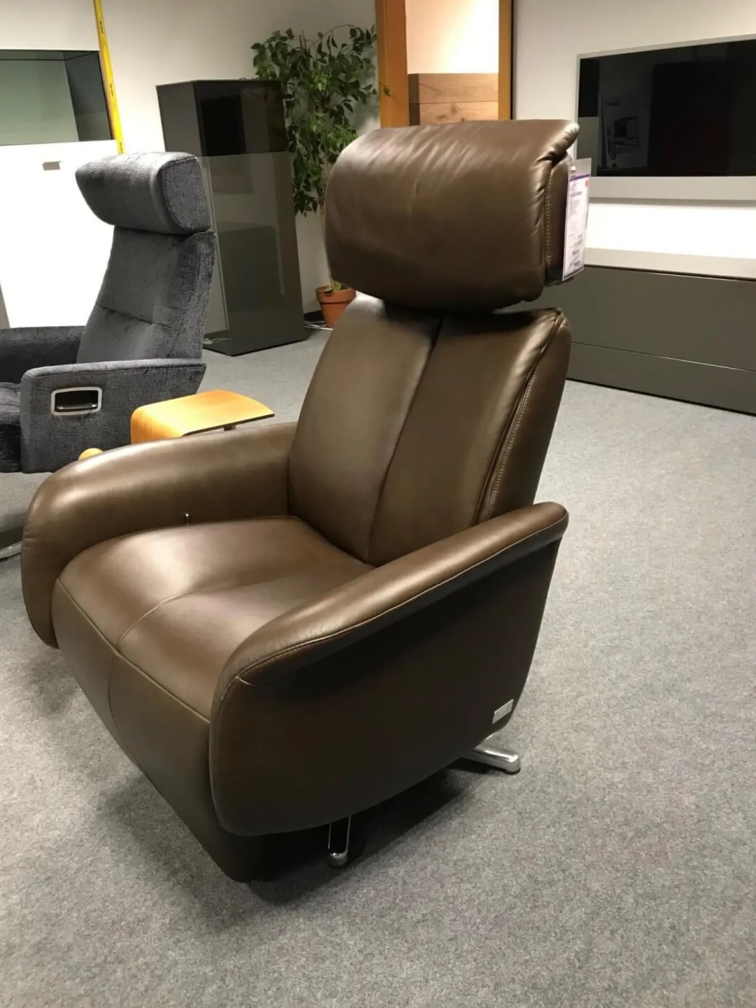 FM Munzer Relaxsessel|Sessel 5904 Bezug Leder Longlife Prestige Farbe 72 Nougat Dunkelbraun Fuß Metall Drehkreuz Chrom Mit Manuelle Verstellung