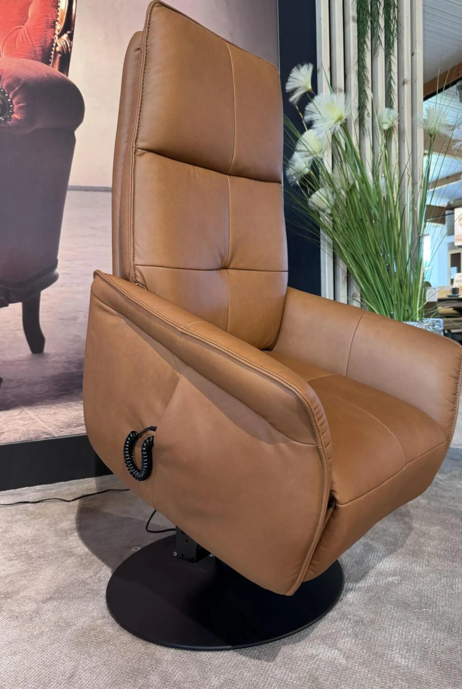 himolla Relaxsessel|Sessel 9361 Leder Soft Nappa Bright Braun Drehteller Pulverbeschichtet Schwarz 2 Motorisch Mit Aufstehhilfe Inklusive Getrennt Verstellbarer Rücken Und Beinauflage
