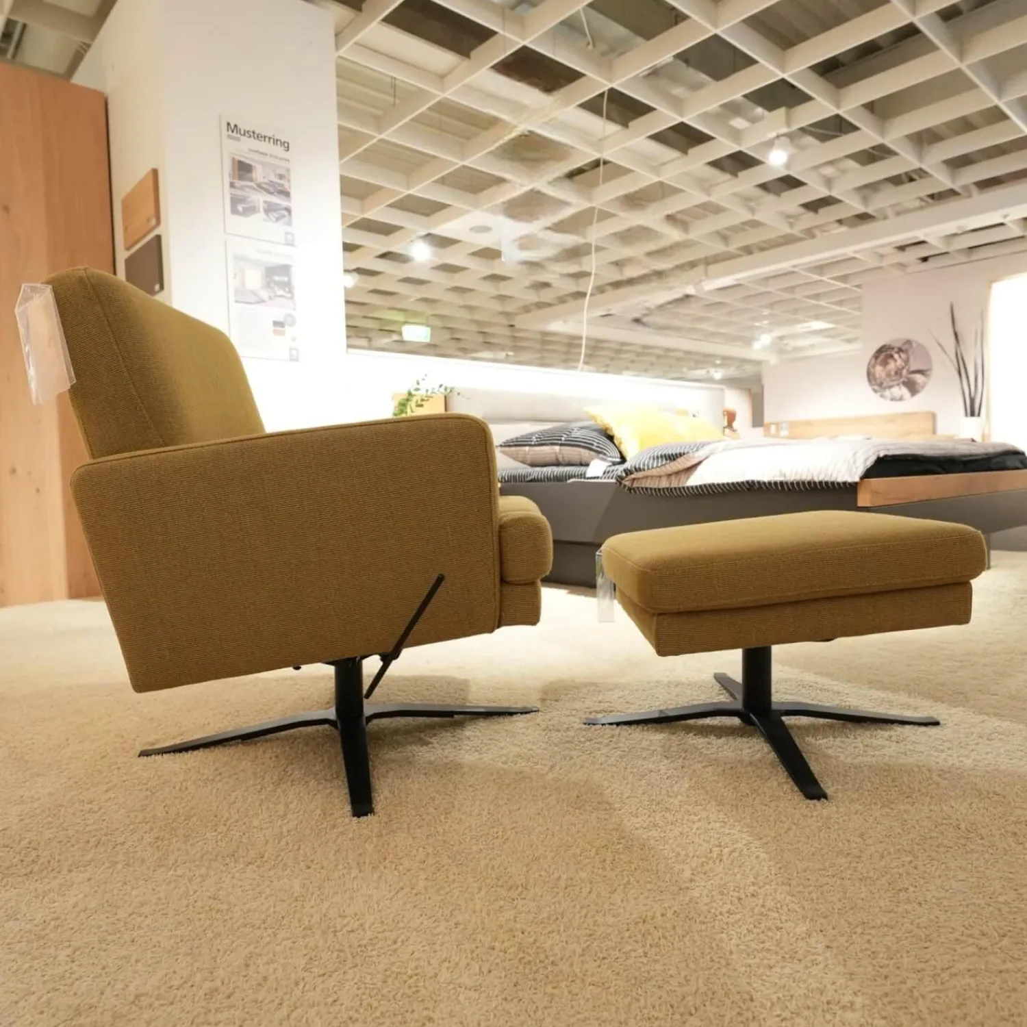 Candy Relaxsessel|Sessel 4585 Stoff JAB 12040 Braun Gelb Sternfußgestell Metall Schwarz Matt Mit Wippfunktion Inklusive Hocker