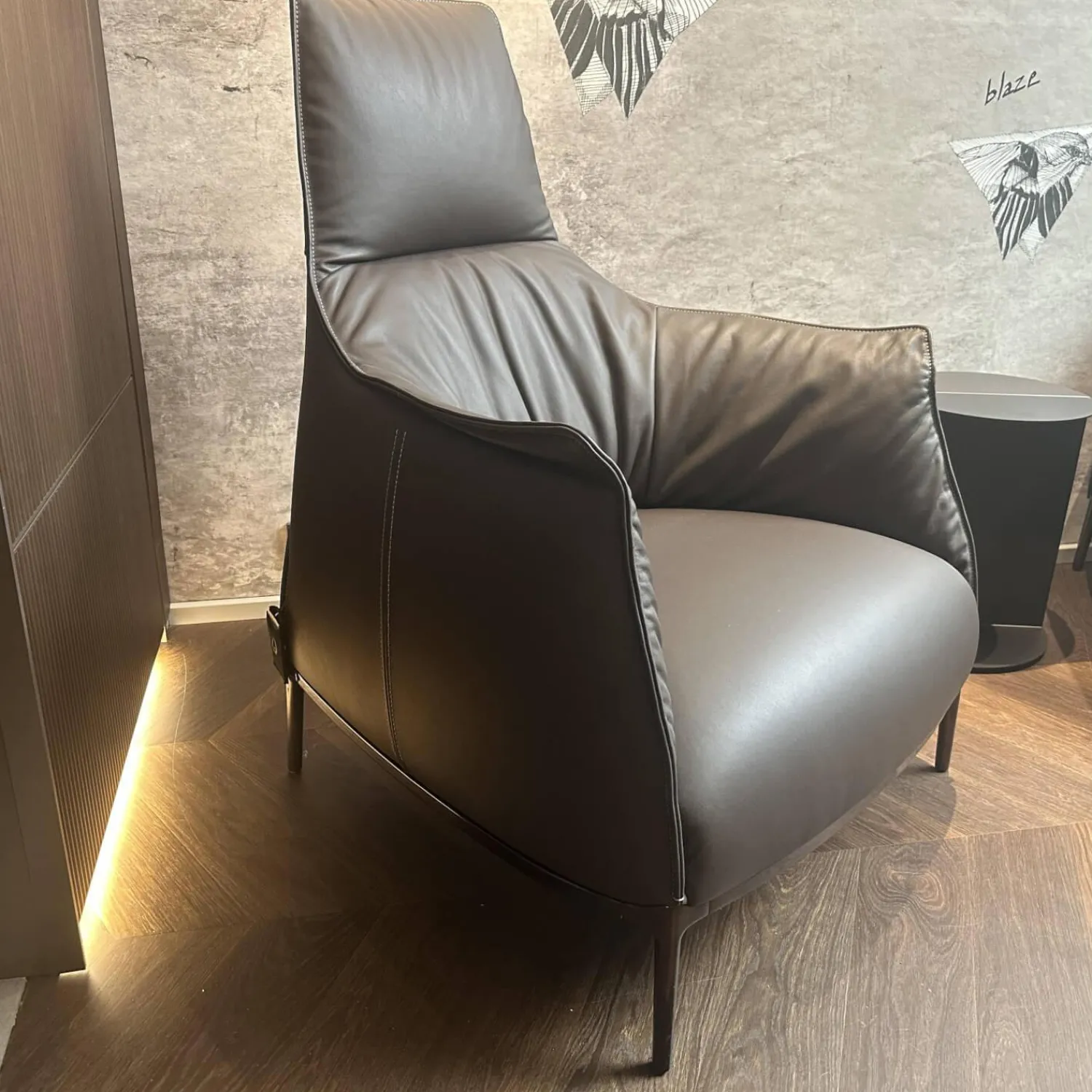 Poltrona Frau Relaxsessel|Sessel Archibald A Highback Leder Pelle Soul Ray Grau Füße Nickel Brüniert Schwarz Glänzend