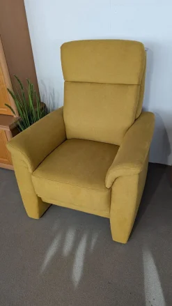 Arco Loungesessel|Sessel Arnheim Stoff 5697 119 Denise Sonne Gelb Füße Kunststoff Schwarz