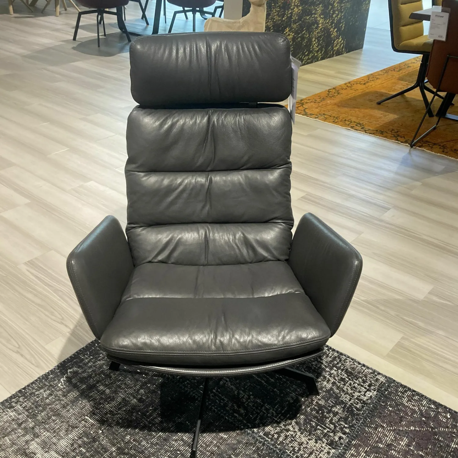 KFF Fernsehsessel|Relaxsessel|Sessel Arva Leder Sauvage Anthrazit Drehgestell Metall Schwarz Inklusive Hocker