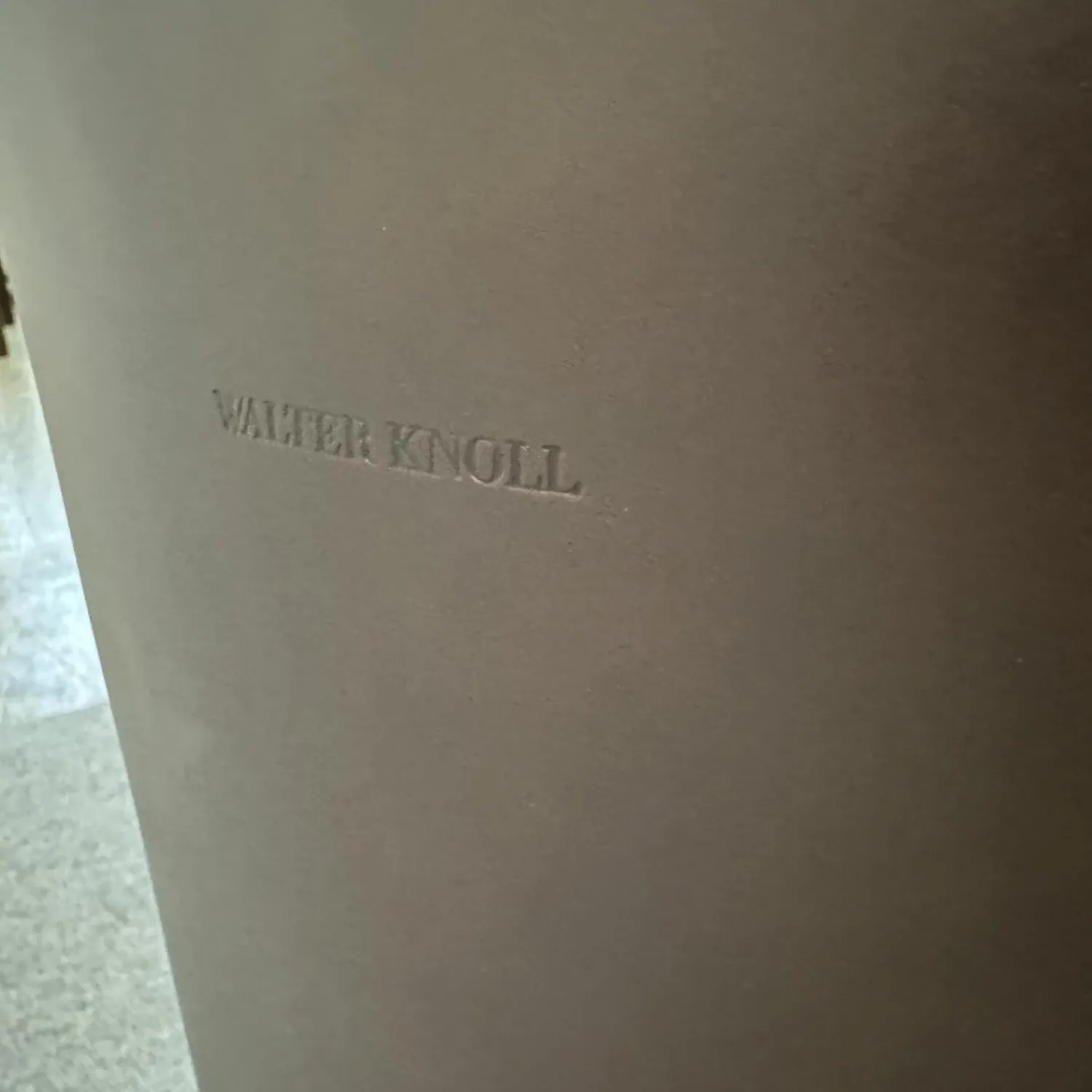 Walter Knoll Loungesessel|Sessel Bao 207 10 C Sitz Stoff Lucia 7694 Corn Gelb Rücken Leder Saddle Coffee Schwarz Braun Drehteller Schwarz Matt Inklusive Kissen