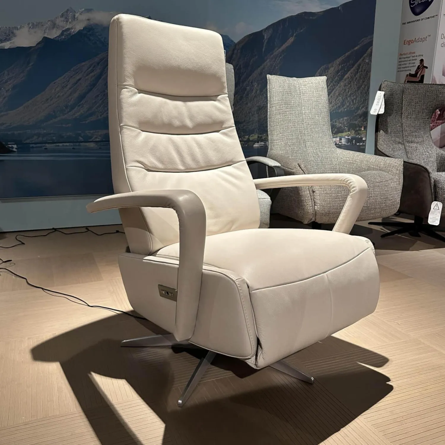 Gealux Relaxsessel|Sessel Best Choice Drenthe Small Bezug Leder Polo 1027 Weiß Creme Gestell X 60 Chrom Gebürstet Elektrisch Verstellbar 2 Motoren