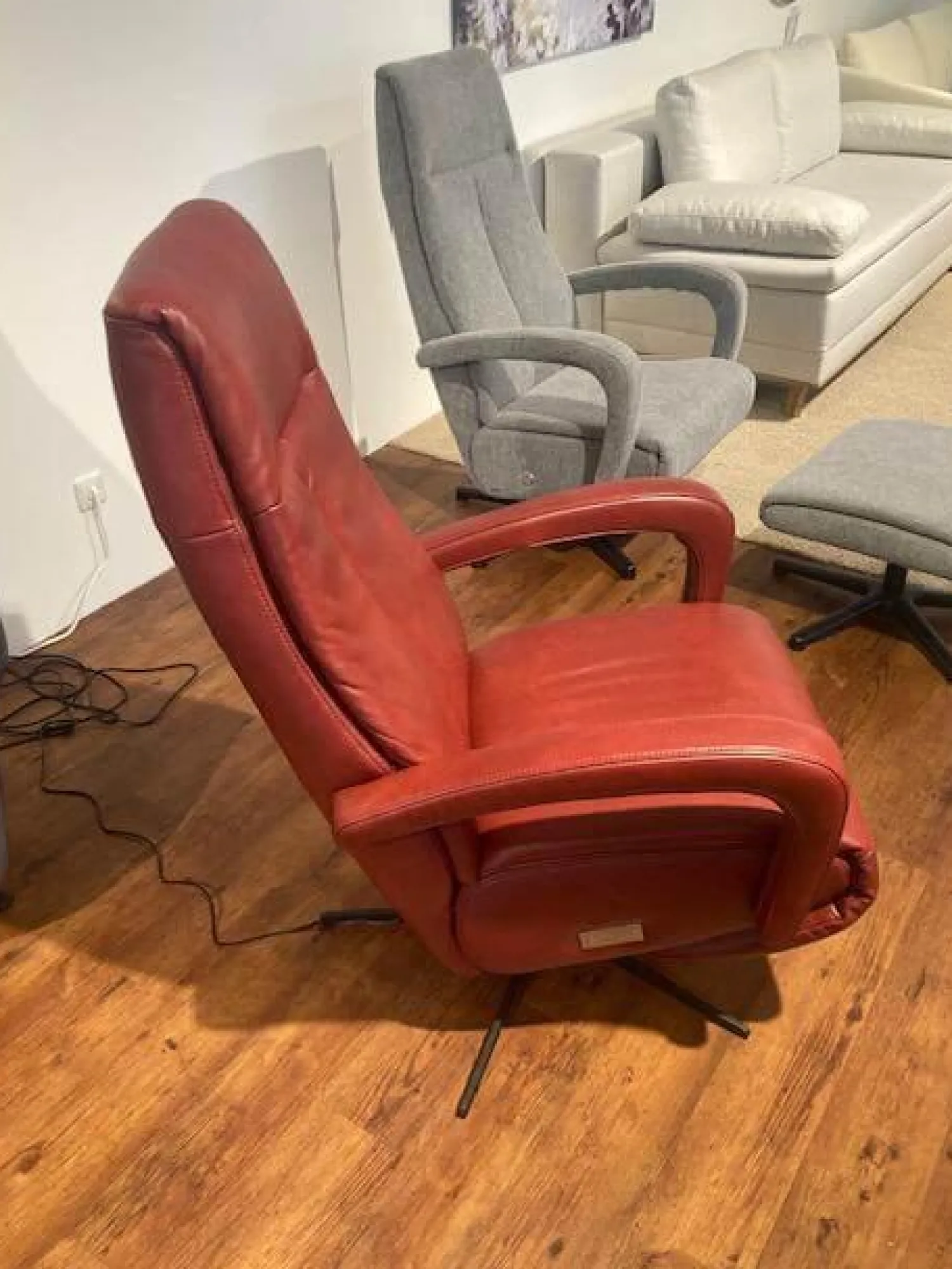 Activineo Relaxsessel|Sessel Boss Leder L30 WL Rouge Rot Gestell Metall Schwarz