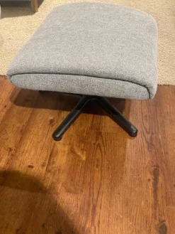 Activineo Relaxsessel|Sessel Boss Stoff 2 Cats 167 Zinc Grau Gestell Metall Schwarz Inklusive Hocker