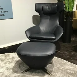 Leolux Loungesessel|Sessel Caruzzo Leder Raffino Dragonfly Schwarz mit Hocker und Kopfkissen